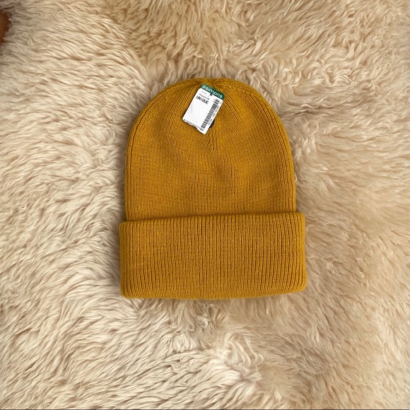 Beanie/toque - Picture 2 of 2